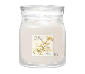 Yankee Candle Slow Bloom Signature Střední