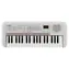 Yamaha Remie bílá / Digitální syntezátor / 37 kláves / 32hlasá polyfonie / vestavěný reproduktor