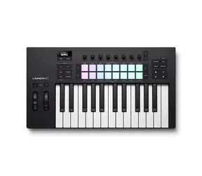 Novation Launchkey 25 mk4 / MIDI klávesnice / 25 kláves / 16 padů / USB-C / OLED