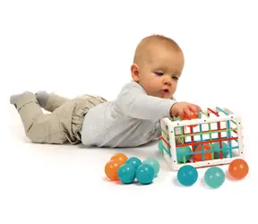 Ludi Box s míčky / Senzorická hračka / od 10 měsíců