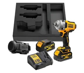 DeWalt / Aku rázový utahovák s bezuhlíkovým motorem / 18V XR / Upínání: 1/2" / 813 Nm / 2x 5.0Ah / nabíječka