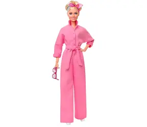 MATTEL Panenka Barbie The Movie – Margot Robbie v růžovém overalu / od 3 let