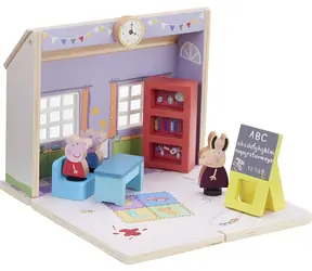 CHARACTER Dřevěná škola Prasátko Peppa / Dřevěná hračka / 8 dílů s figurkami / FSC dřevo / od 2 let