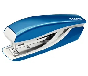 Leitz NeXXt 5528 metalická modrá / Mini sešívačka / až 10 listů / kov