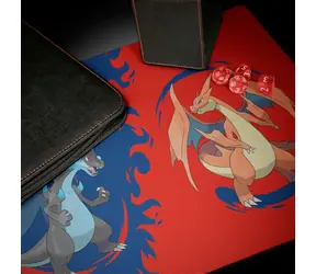 ULTRAPRO Herní podložka Pokemon Charizard X a Y / Herní podložka