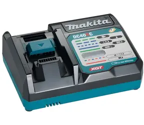 Makita nabíječka XGT 40V / Nabíječka / 4 A / Li-ion
