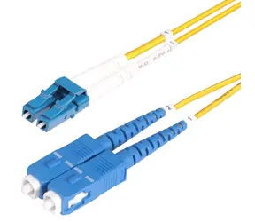 StarTech LC/SC OS2 / Optický patchkabel / Singlemode duplex 9/125 µm / 10G / 1 m