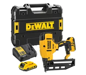 DeWalt Aku hřebíkovačka 18V 32-64 mm / Aku hřebíkovačka / 2x 2,0 Ah XR / nabíječka / kufr