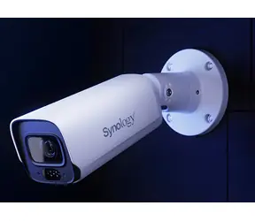 Synology BC800Z bílá / Venkovní IP kamera / 8 MPx / varifokální objektiv / PoE / IP67
