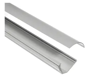 Maclean MCTV-575 bílá / Organizér kabelů / podlahový / ohebná hadice / 1,5 m / šířka 43 mm
