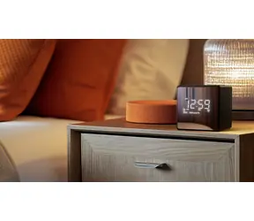 Philips TAR4600 černá / Rádiobudík / FM/DAB / LCD displej / USB nabíjení