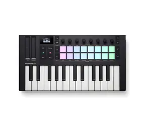 Novation Launchkey Mini MK4 / MIDI klávesnice / 25 kláves / 16 padů / USB / OLED