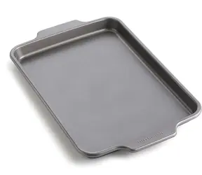 KitchenAid Obdélníkový plech na pečení 33x22 cm šedá / Plech na pečení / Hliník, ocel / Tloušťka 0,8 mm / 1 ks