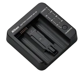 Nikon MH-33 / Nabíječka baterií / pro EN-EL18d