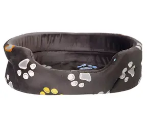 TRIXIE Pelech JIMMY oválný šedý s tlapkami 45x35 cm / plyš / protiskluzové dno / prací 30 °C