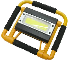 Compass Svítilna COB 20W s powerbankou / Svítilna / 1500 lm / powerbanka 4400 mAh / USB nabíjení
