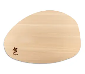 Kai Shun Hinoki M Prkénko / oválné / japonský cypřiš / 32 × 23 × 2 cm