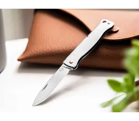 Böker Plus Atlas Mini stříbrná / Kapesní nůž / čepel Drop Point / ocel 12C27 / 11 g