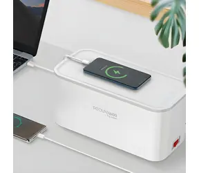 RealPower PowerBox 522 bílá / Zásuvková krabice / 5x 230V / 2x USB-A / 2x USB-C / vypínač / 1,5m kabel