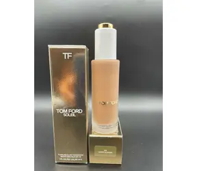 Tom Ford Soleil Liquid Foundation 9.5 Warm Almond / Tekutý make-up / SPF 30 / 30 ml