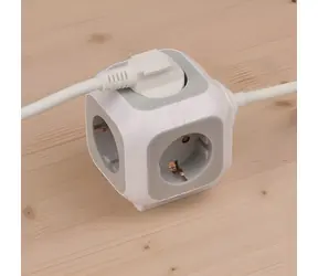 Brennenstuhl ALEA-Power světle šedá/bílá / Prodlužovací kabel / 4 zásuvky / 1,4 m / 3680 W / dětská pojistka