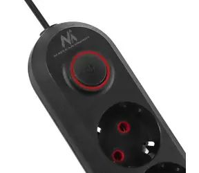 Maclean MCE394 B černá / Prodlužovací přívod / 3x zásuvka + 3x USB / 2500 W / 1,5 m