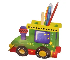 ARTLOVER 3D puzzle Stojánek na tužky Mašinka / Překližka / S barvičkami a obtisky