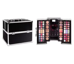 2K Super Model Beauty Train Case Dekorativní kazeta 122,6 g