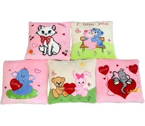 Plyšový polštářek Love zvířátka 26x26 cm / Polštář / Plyš / 6 druhů