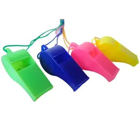 ACRA Píšťalka sportovní soudcovská na šňůrce / Píšťalka / Plast / 4 barevné varianty