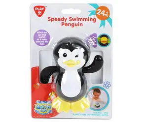 PLAYGO Plavající tučňák 11 cm / Hračka do vody / Natahovací mechanismus / od 3 let