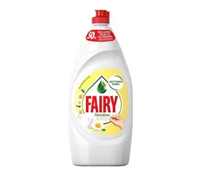Fairy Sensitive Camomile & Vitamin E 900 ml / Prostředek na mytí nádobí