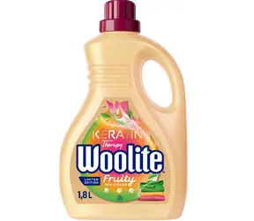 Woolite Keratin Colour Fruity 30 dávek 1.8 l / Tekutý prací prostředek na barevné prádlo