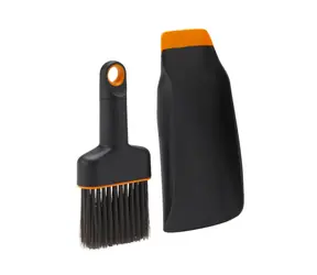 Fiskars 1071302 Lopatka oboustranná se smetáčkem