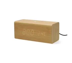 Nedis Digitální budík s rádiem dřevo / LED podsvícení / USB-C / Funkce odloženého buzení / FM 