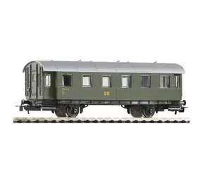 Piko 57631 Osobní vagón B 2. tř. DR III / Měřítko:H0 (1:87) / Délka: 147 mm / Rádius: 358 mm / od 14 let 