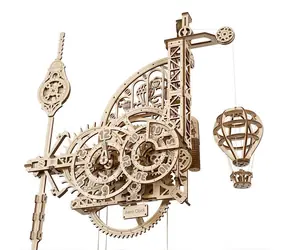 Ugears 3D dřevěné mechanické puzzle Nástěnné hodiny Aero / od 14 let / 320 dílků / Obtížnost: vysoká