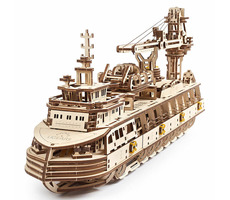 Ugears 3D dřevěné mechanické puzzle Výzkumná loď / od 14 let / 575 dílků / Obtížnost: vysoká