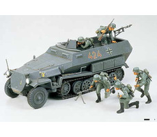 TAMIYA 35020 German Hanomag Sd.Kfz.251/1 / Plastikový model / 1:35 