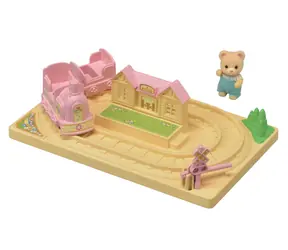 Sylvanian Families Dětský Ššš… vláček / od 3 let