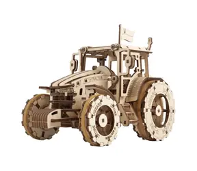Ugears 3D dřevěné mechanické puzzle Traktor vítězí / od 14 let / 272 dílků / Obtížnost: střední