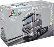 Italeri 3905 Mercedes Benz Actros MP4 Gigaspace / Plastikový model / 1:24 / obtížnost: 5
