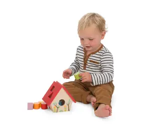 Le Toy Van Petilou Ptačí budka s tvary / od 12 měsíců