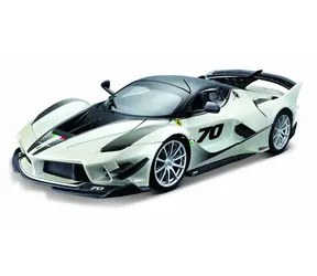 Bburago Ferrari TOP  FXX-K EVO No.70 (white/black) / měřítko 1:18 / od 3 let / Černá/Bílá
