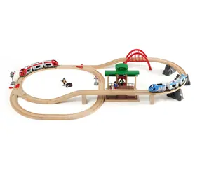 BRIO Vláčkodráha velká s výhybkami a nástupištěm 42 dílů / od 3 let