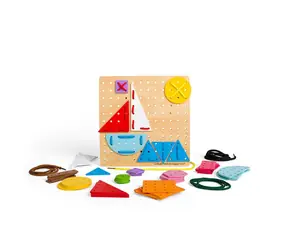 Bigjigs Toys Dřevěná šněrovací hra Geometrické tvary / od 3 let 