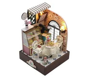 2Kids Toys miniatura domečku Stanice U Cukrového dortu / od 14 let