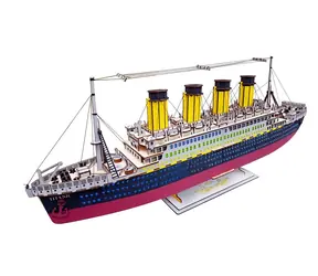 Woodcraft Dřevěné 3D puzzle Titanic / 371 dílků / od 8 let / Obtížnost: těžká 