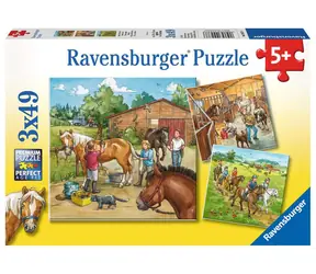 Ravensburger Den s koňmi / 3x49 dílků / od 5 let 