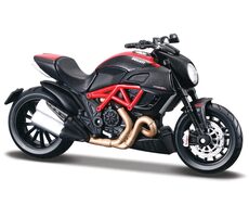 Maisto Ducati Diavel Carbon / měřítko: 1:18 / od 3 let